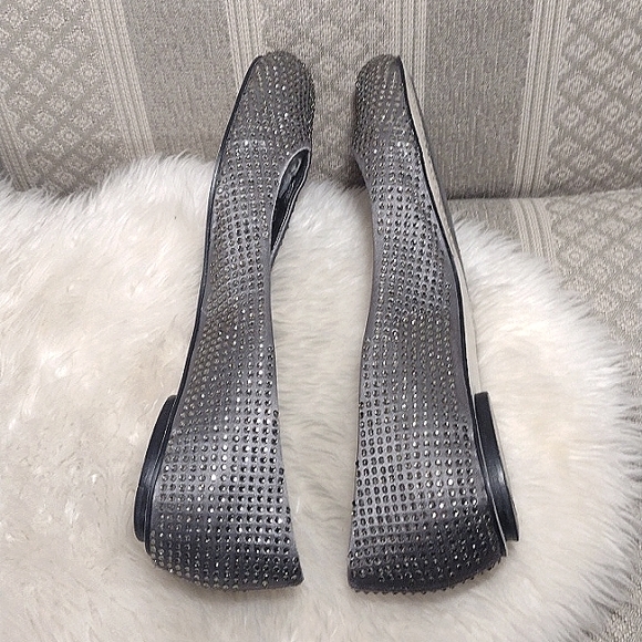 BCBG MaxAzria Gray Sparkling Flats - Picture 3 of 14